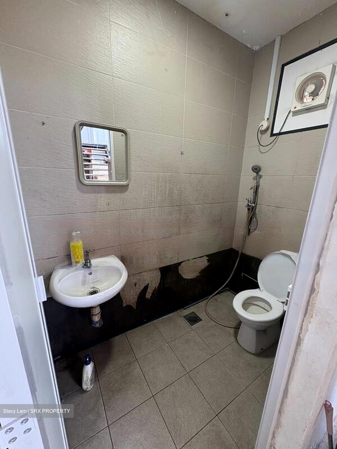 E9 Premium (D27), Factory #472978931